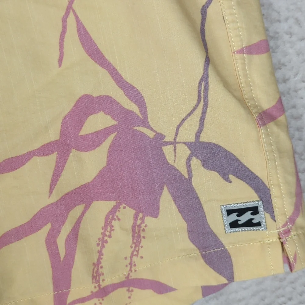 Billabong Men's Yellow & Pink Tropical Board Shorts‎ Size XXL
